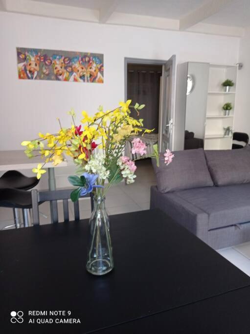Appartement Au Coeur Du Village Sanary-sur-Mer Kültér fotó